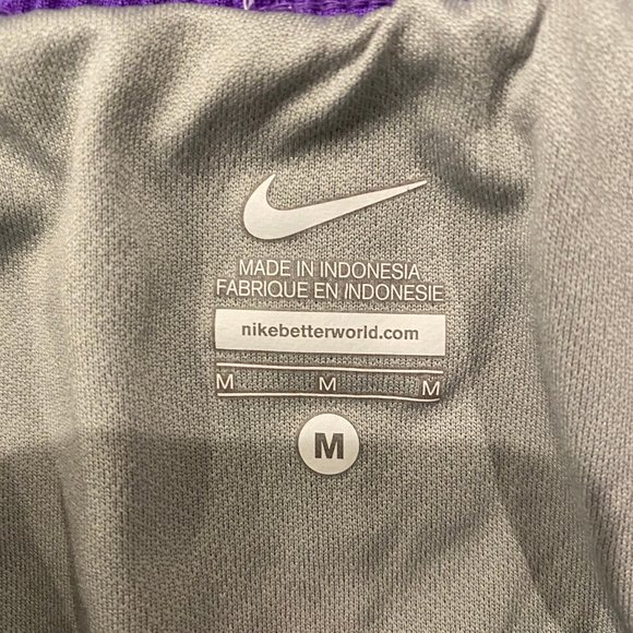 Nike Dri-Fit 5K Tempo Runnig Short - Picture 2 of 3